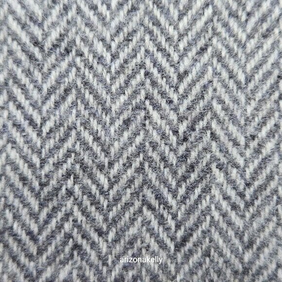 NWOT McCabe Collection Lambswool Scarf 100% Wool Grey Herringbone Ireland - Picture 8 of 12